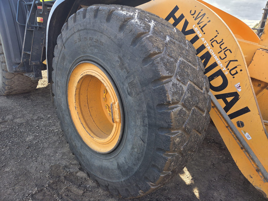 2019 HYUNDAI HL760-9 18T ARTIC WHEEL LOADER (L124) WITH HITCH, 5120 HRS