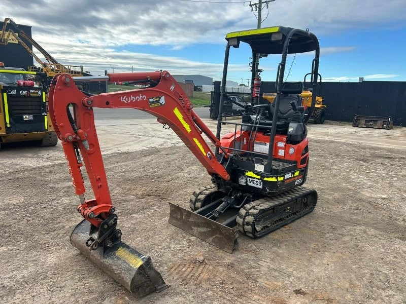 2021 KUBOTA U17 1.7T MINI-EXCAVATOR (M899) WITH HITCH, BUCKETS AND 750 HOURS
