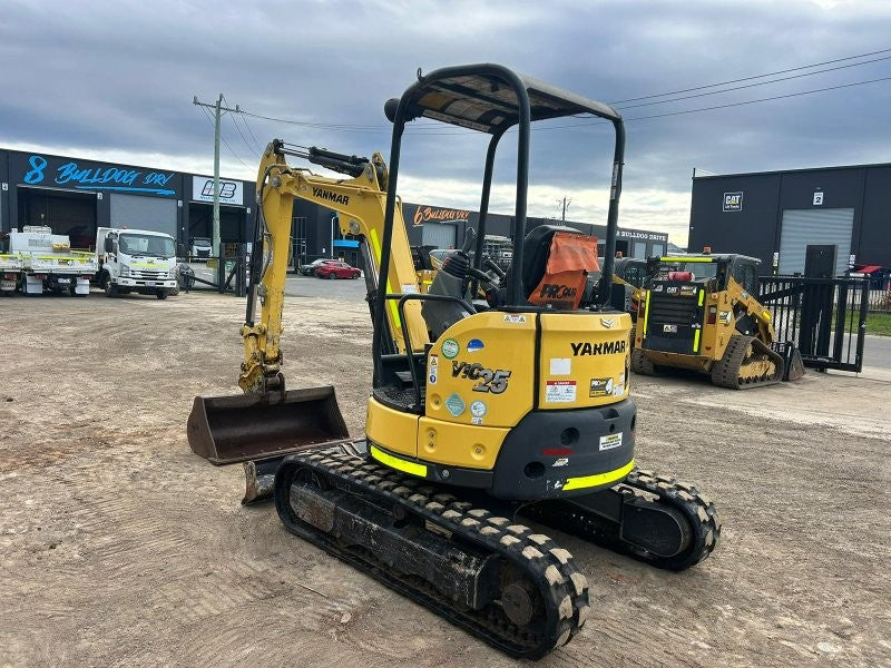 2022 YANMAR VIO25 2.6T EXCAVATOR (M848) WITH HITCH, BUCKETS, 995 HOURS
