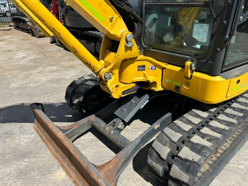 2022 KOMATSU PC55MR-5 5.5T EXCAVATOR (M876) WITH TILT HITCH, 1030 HOURS