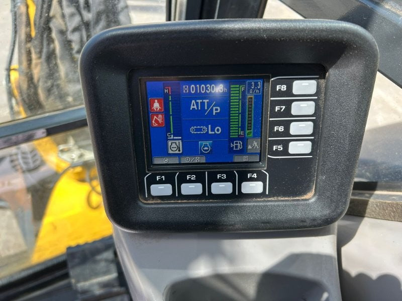 2022 KOMATSU PC55MR-5 5.5T EXCAVATOR (M876) WITH TILT HITCH, 1030 HOURS