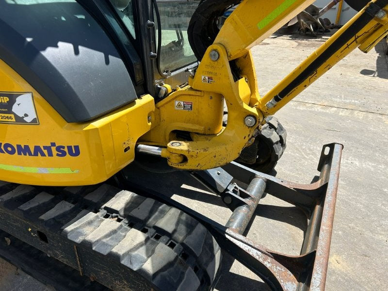 2022 KOMATSU PC55MR-5 5.5T EXCAVATOR (M876) WITH TILT HITCH, 1030 HOURS