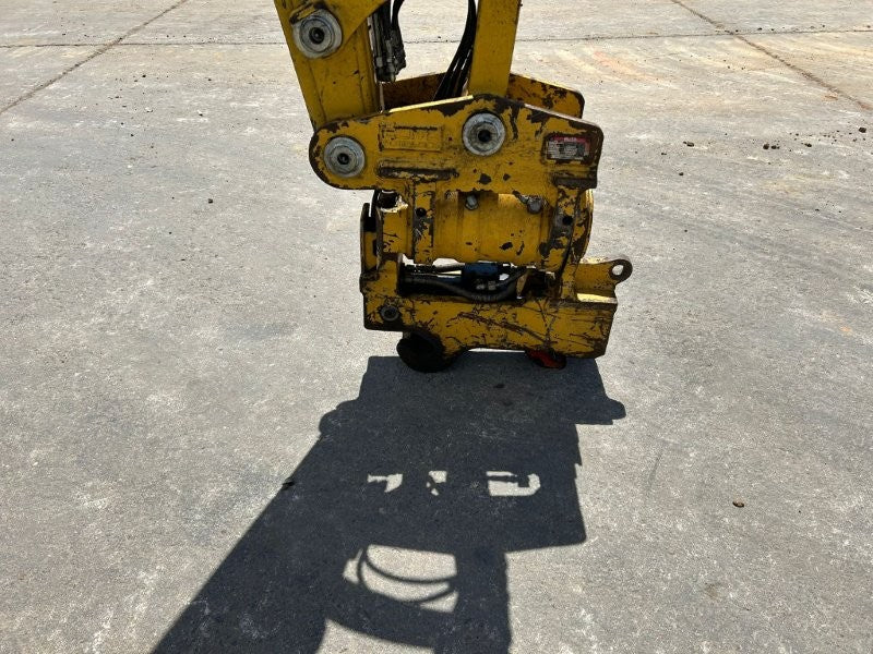 2022 KOMATSU PC55MR-5 5.5T EXCAVATOR (M876) WITH TILT HITCH, 1030 HOURS