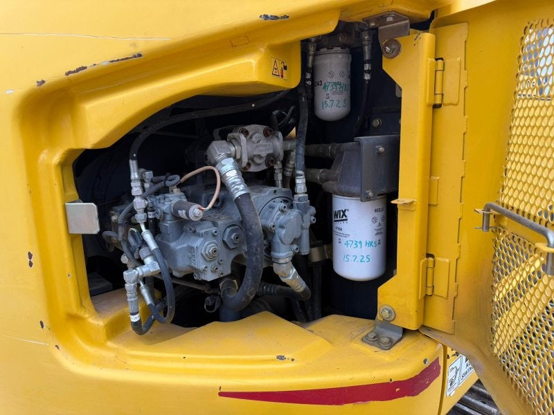 2018 SUMITOMO SH145X-6 15T EXCAVATOR (E470)WITH HITCH, BUCKETS AND 4895 HRS