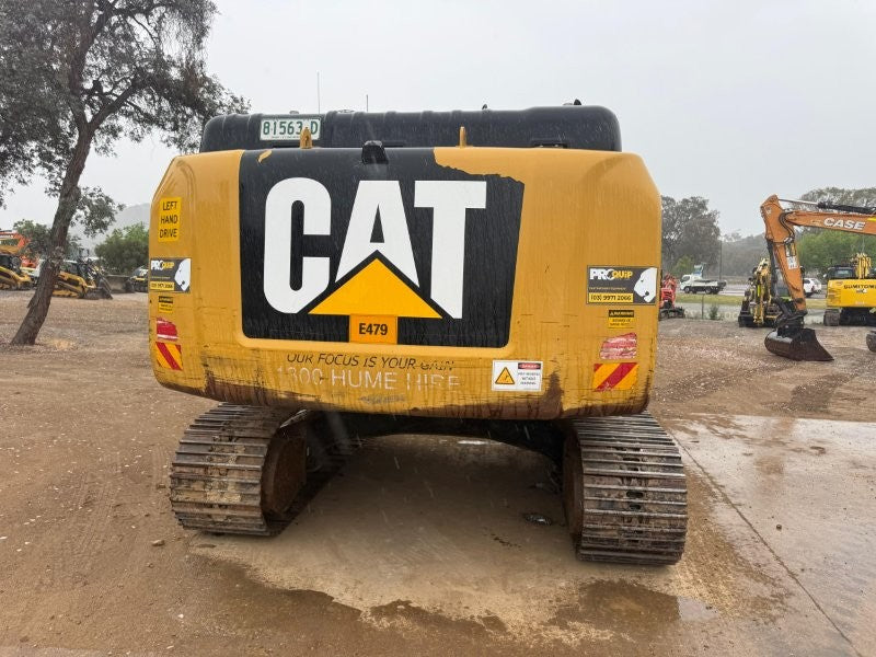 2018 CAT 326FL 26T EXCAVATOR (E479) WITH CIVIL SPEC, GUARDING AND 5500HRS