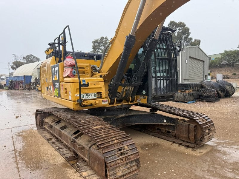 2018 CAT 326FL 26T EXCAVATOR (E479) WITH CIVIL SPEC, GUARDING AND 5500HRS