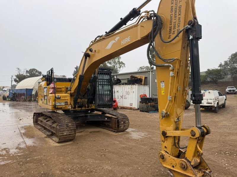 2018 CAT 326FL 26T EXCAVATOR (E479) WITH CIVIL SPEC, GUARDING AND 5500HRS