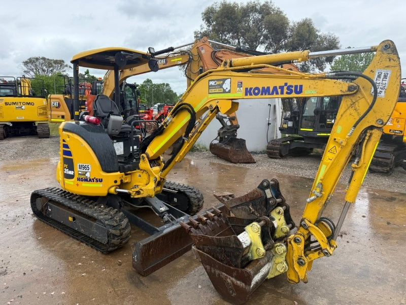 2022 KOMATSU PC35MR-5 3.5T EXCAVATOR (M965) WITH 950 HOURS