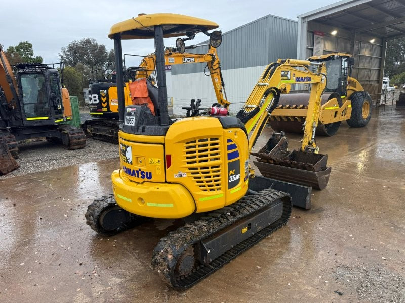 2022 KOMATSU PC35MR-5 3.5T EXCAVATOR (M965) WITH 950 HOURS
