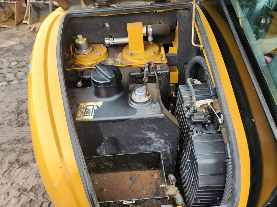 2022 SANY SY50U 5.3T EXCAVATOR (M931) WITH HITCH, BUCKETS AND LOW 620 HOURS