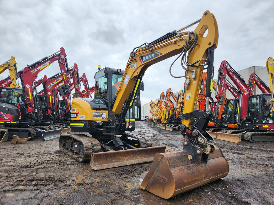 2022 SANY SY50U 5.3T EXCAVATOR (M931) WITH HITCH, BUCKETS AND LOW 620 HOURS