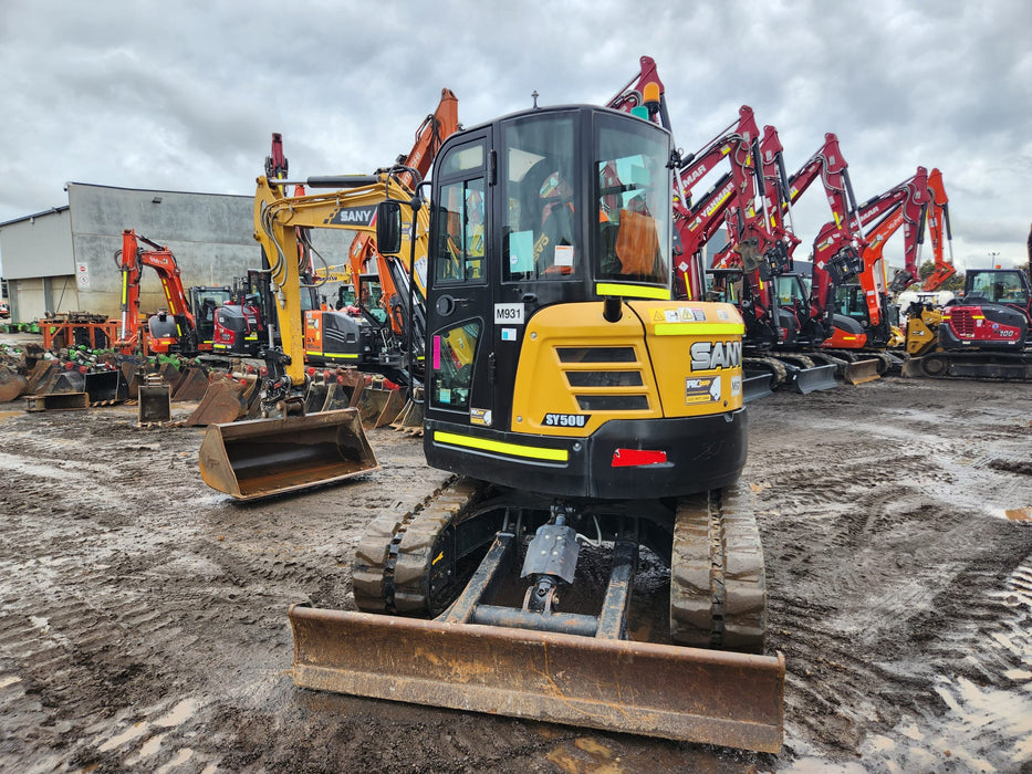 2022 SANY SY50U 5.3T EXCAVATOR (M931) WITH HITCH, BUCKETS AND LOW 620 HOURS