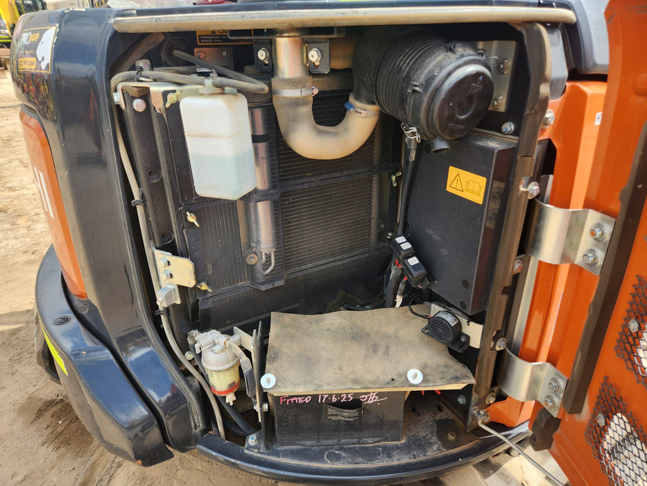 2022 HITACHI ZX55U-5 5.5T EXCAVATOR (M819) WITH CAB, HITCH, BUCKETS, 1420 HRS