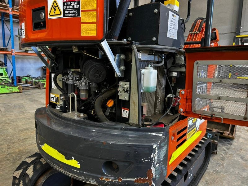 2021 HITACHI ZX17U-5 1.7T EXCAVATOR (M870) WITH HITCH, 3 BUCKETS AND 660 HRS