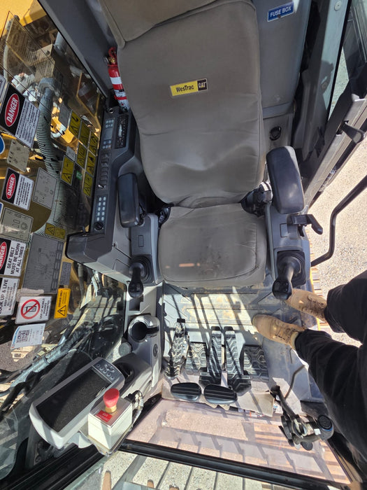 2018 CAT 326FL 26T EXCAVATOR (E479) WITH CIVIL SPEC, GUARDING AND 5500HRS
