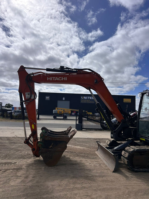 2022 HITACHI ZX85USB-5 EXCAVATOR (M827) WITH 1650 HOURS