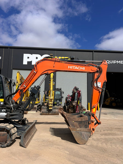 2022 HITACHI ZX85USB-5 EXCAVATOR (M827) WITH 1650 HOURS