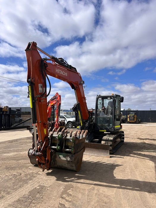 2022 HITACHI ZX85USB-5 EXCAVATOR (M827) WITH 1650 HOURS