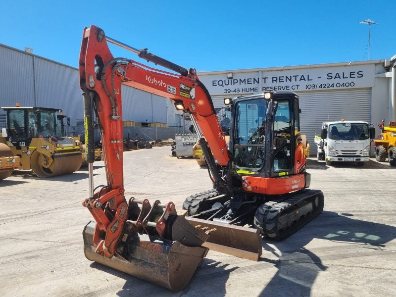 2022 KUBOTA U55-4 5.6T EXCAVATOR (M936) WITH A/C CAB, BUCKETS AND 1350 HOURS