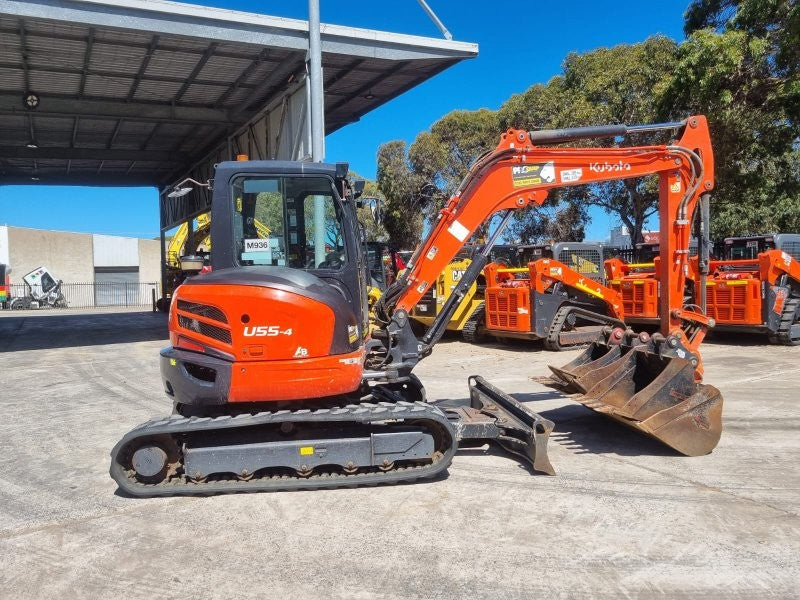 2022 KUBOTA U55-4 5.6T EXCAVATOR (M936) WITH A/C CAB, BUCKETS AND 1350 HOURS
