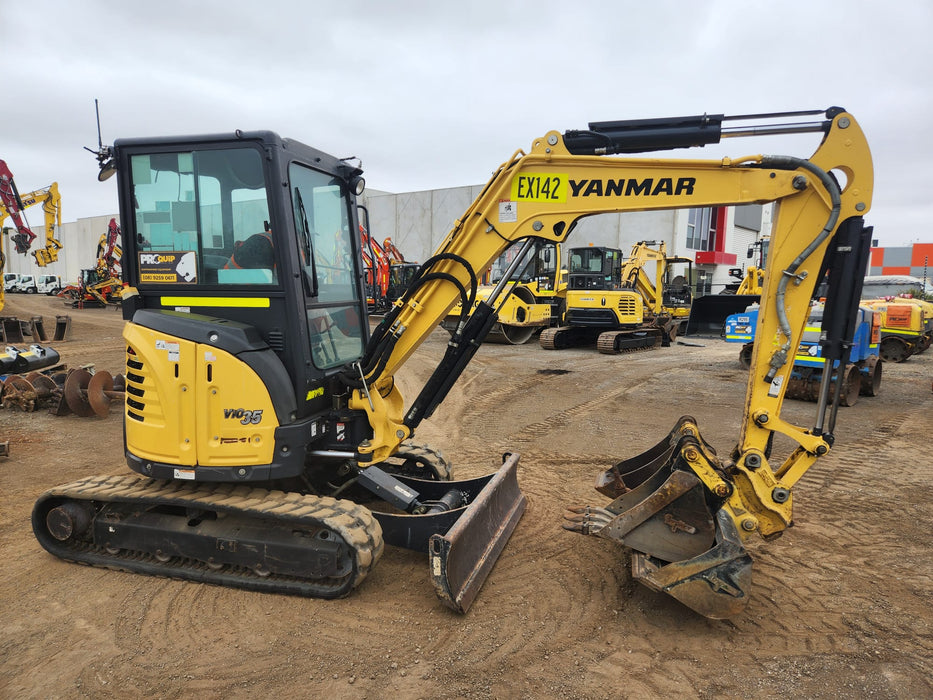 2022 YANMAR VIO35-6 EXCAVATOR (EX142) WITH A/C CAB, HITCH, BUCKETS, 1505HRS