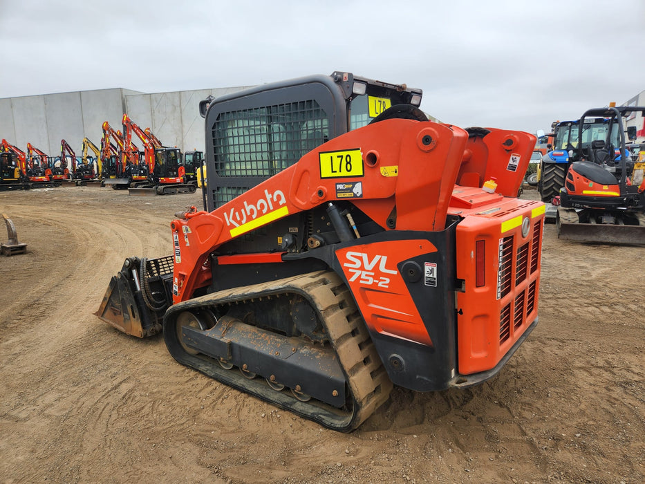 2023 KUBOTA SVL75-2 TRACK LOADER (L78) WITH 4 IN 1 BUCKET AND 943 HOURS