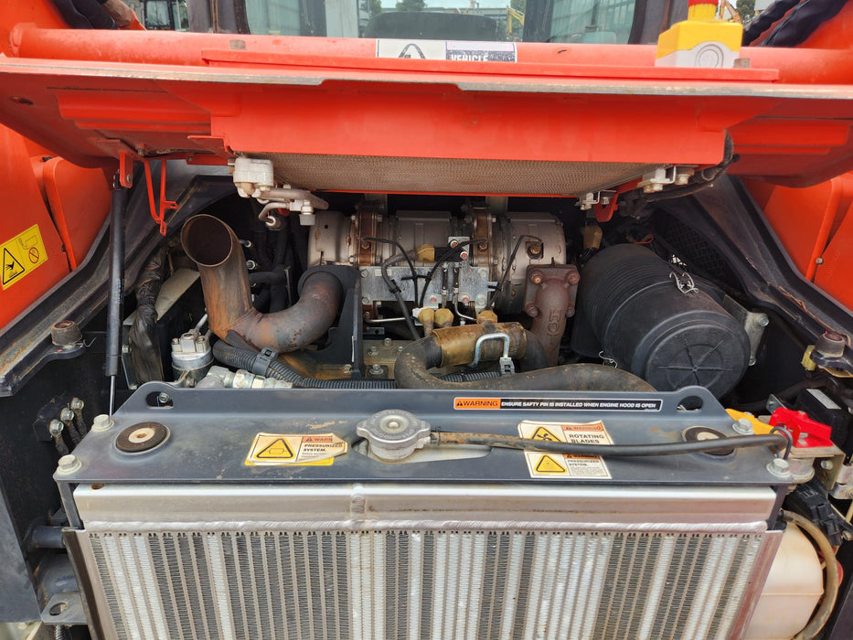 2023 KUBOTA SVL75-2 TRACK LOADER (L78) WITH 4 IN 1 BUCKET AND 943 HOURS