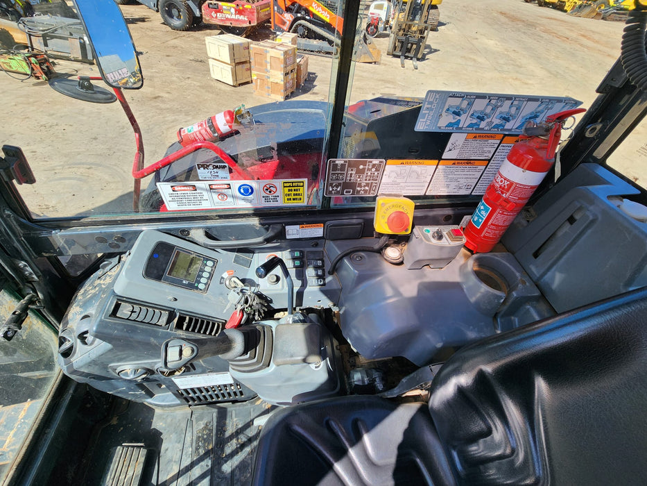 2023 YANMAR SV100 10T EXCAVATOR (E425) WITH TILT HITCH, BUCKETS AND 1850 HRS