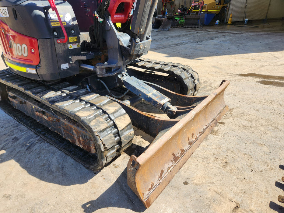 2023 YANMAR SV100 10T EXCAVATOR (E425) WITH TILT HITCH, BUCKETS AND 1850 HRS