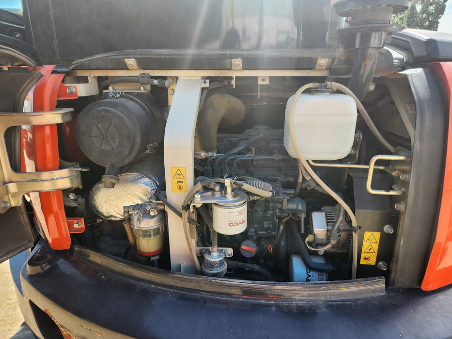 2021 KUBOTA U55-4 WITH A/C CAB, TILT HITCH, ANGLE BLADE, CIVIL SPEC AND 1200HRS