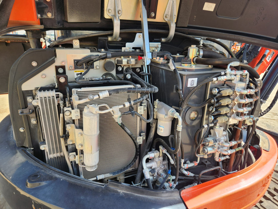 2021 KUBOTA U55-4 WITH A/C CAB, TILT HITCH, ANGLE BLADE, CIVIL SPEC AND 1200HRS