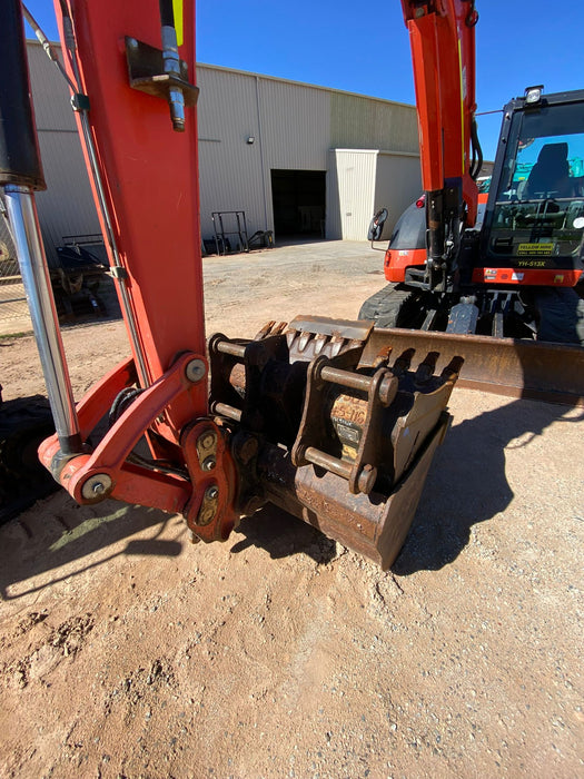 2022 KUBOTA KX080 8T EXCAVATOR (M857) WITH HITCH, BUCKETS AND 1250HRS