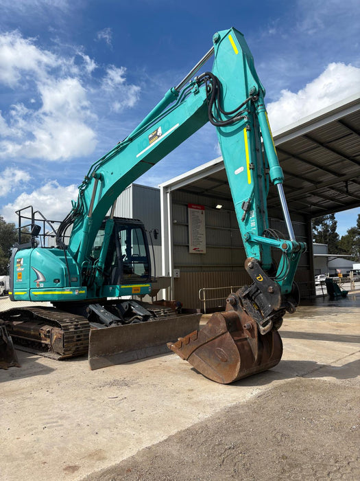 2020 KOBELCO SK235SR-2 25T EXCAVATOR (E478) WITH TILT HITCH, 5400 HOURS
