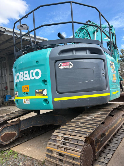 2020 KOBELCO SK235SR-2 25T EXCAVATOR (E478) WITH TILT HITCH, 5400 HOURS