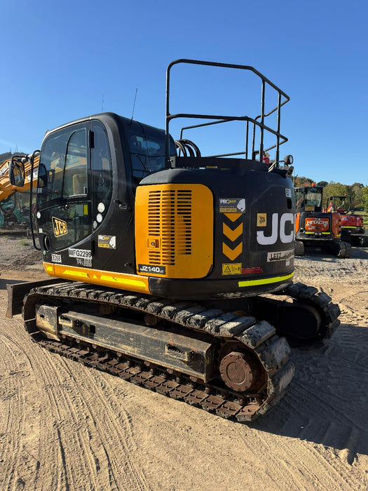 2018 JCB JZ140LC 15T EXCAVATOR WITH TILT HITCH, BUCKETS AND 3750 HRS (E268)