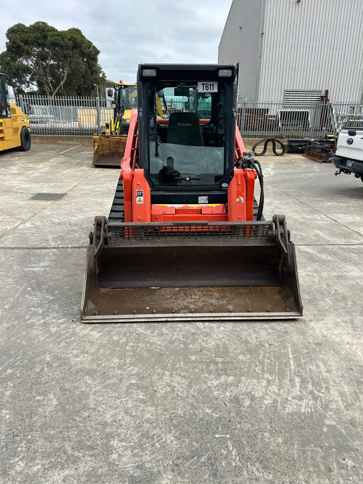2023 KUBOTA SVL75-2 TRACK LOADER (T611) WITH HI-FLOW, WIDE TRACKS AND 1140 HRS