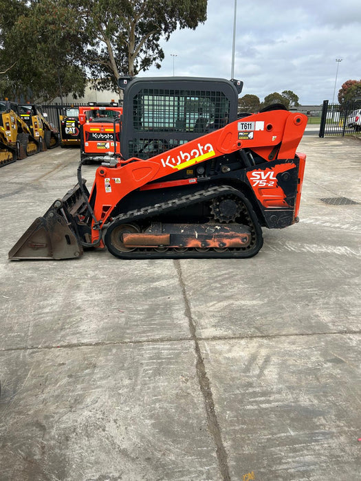 2023 KUBOTA SVL75-2 TRACK LOADER (T611) WITH HI-FLOW, WIDE TRACKS AND 1140 HRS