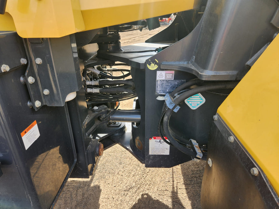 2019 KOMATSU WA250PZ-6 ARTIC WHEEL LOADER WITH HITCH, FORKS, 7395 HOURS
