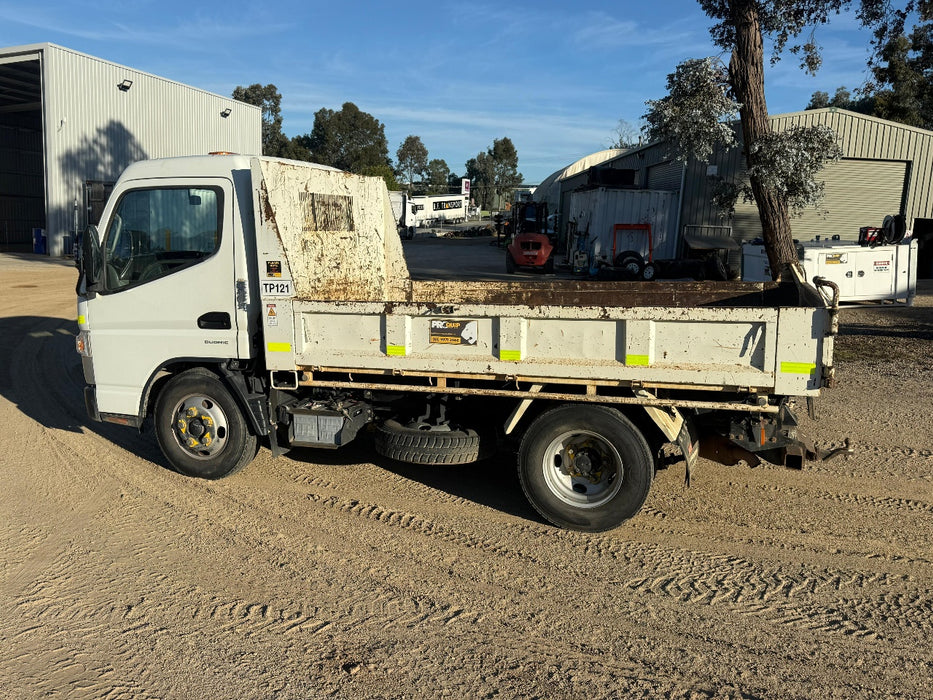 2019 FUSO CANTER 615 SWB TIPPER (TP121) WITH 4500KG GVM, AUTO AND 82000KLM