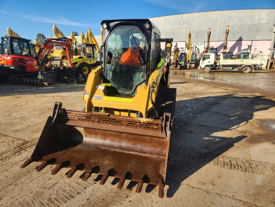 2022 CAT 259D3 TRACK LOADER (T558) WITH 4 IN 1 BUCKET AND 1320 HOURS