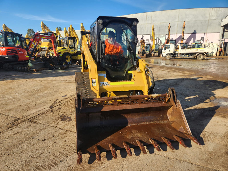 2022 CAT 259D3 TRACK LOADER (T558) WITH 4 IN 1 BUCKET AND 1320 HOURS