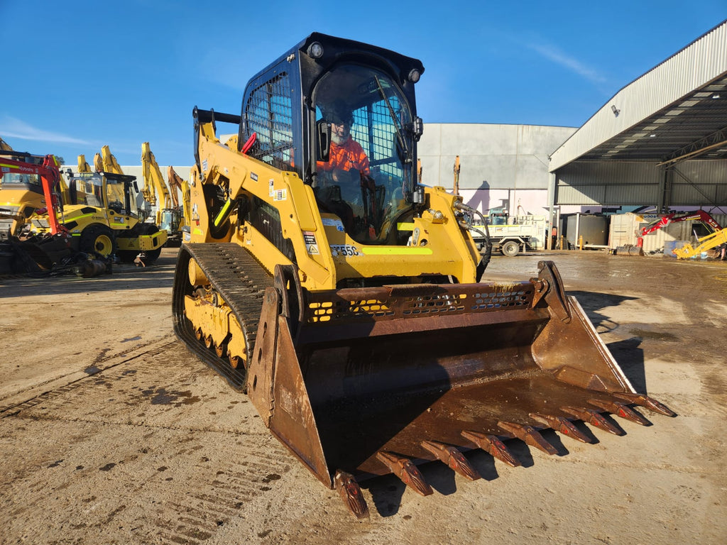 Proquip 2022 Cat 259D3 Track Loader (T558) With 4 In 1 Bucket And 1320 Hours