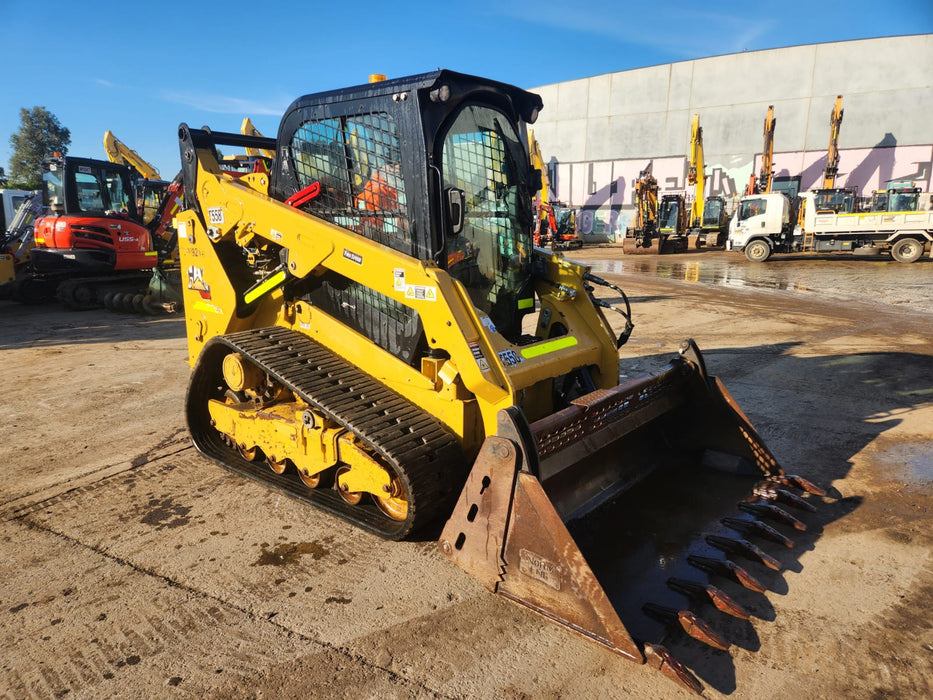 2022 CAT 259D3 TRACK LOADER (T558) WITH 4 IN 1 BUCKET AND 1320 HOURS