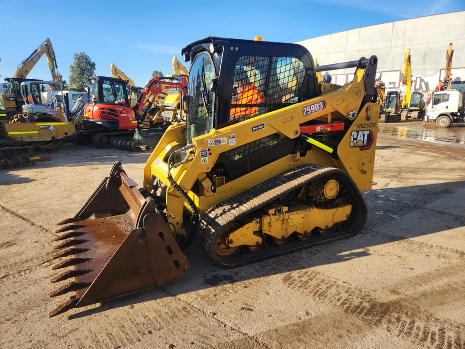 2022 CAT 259D3 TRACK LOADER (T558) WITH 4 IN 1 BUCKET AND 1320 HOURS