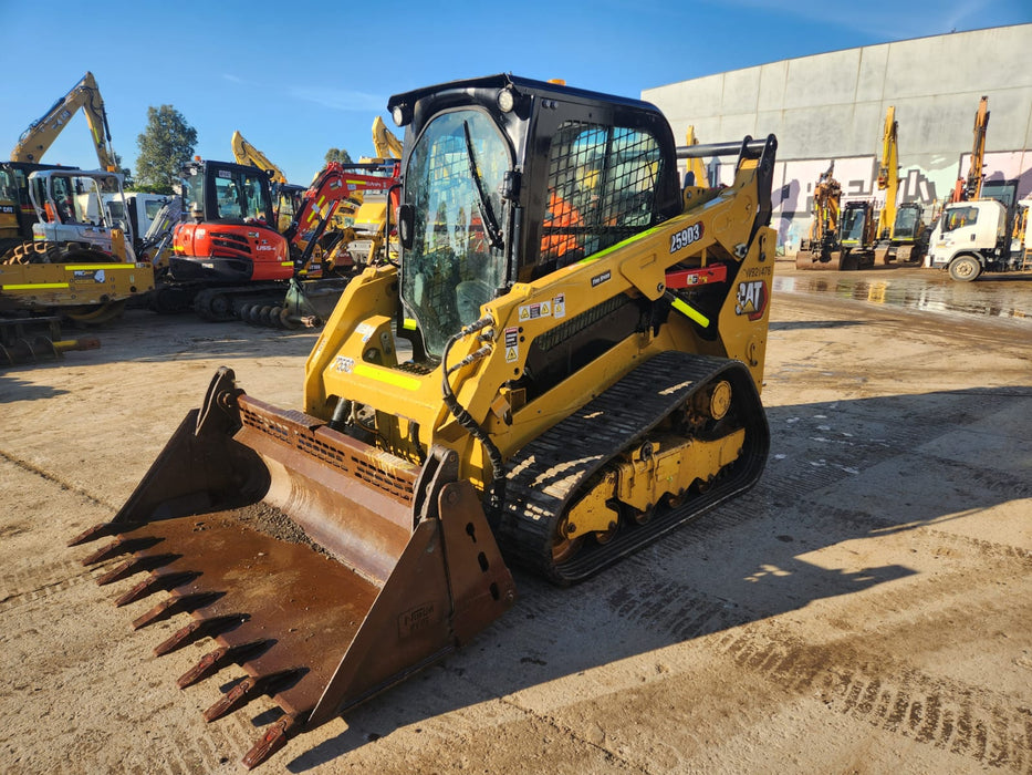 2022 CAT 259D3 TRACK LOADER (T558) WITH 4 IN 1 BUCKET AND 1320 HOURS