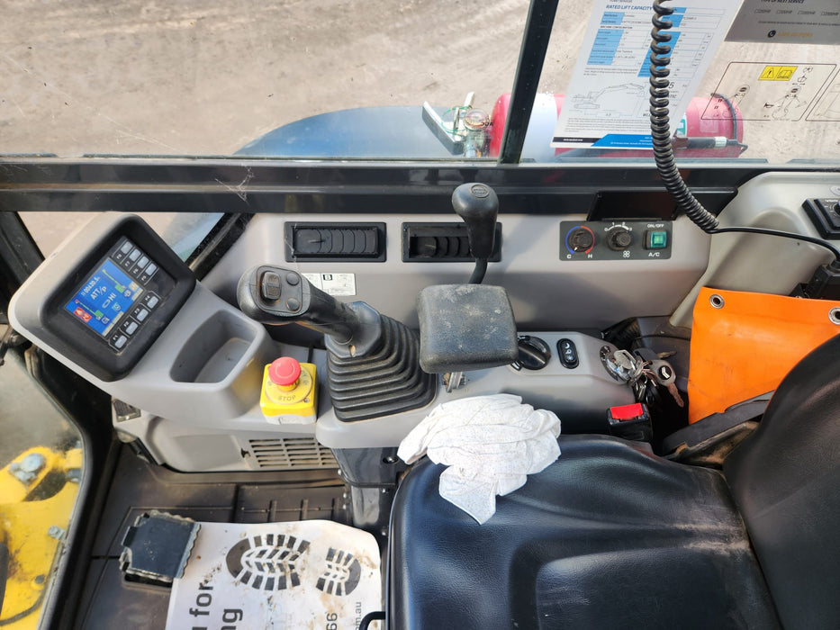 2021 KOMATSU PC35MR-5 EXCAVATOR (M880) WITH A/C CAB, 620 HOURS