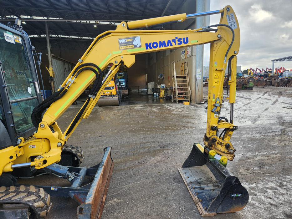 2021 KOMATSU PC35MR-5 EXCAVATOR (M880) WITH A/C CAB, 620 HOURS