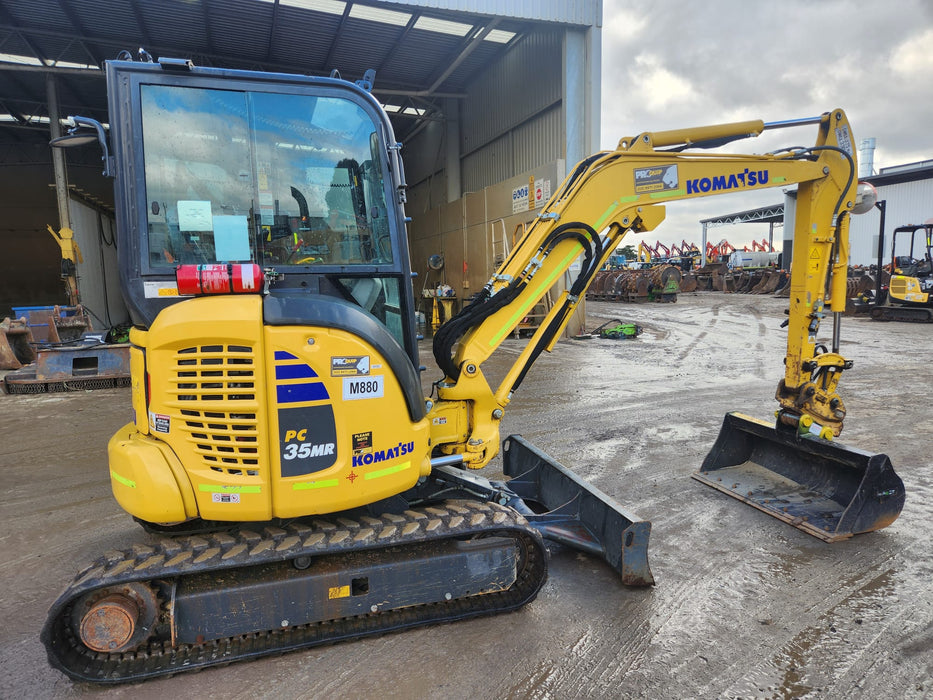 2021 KOMATSU PC35MR-5 EXCAVATOR (M880) WITH A/C CAB, 620 HOURS