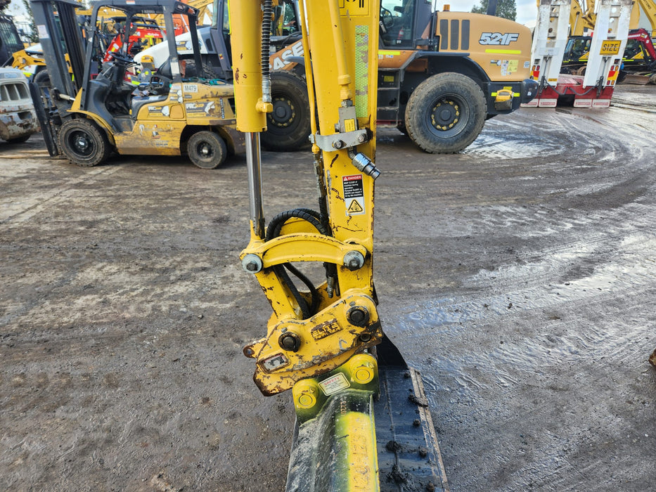 2021 KOMATSU PC35MR-5 EXCAVATOR (M880) WITH A/C CAB, 620 HOURS