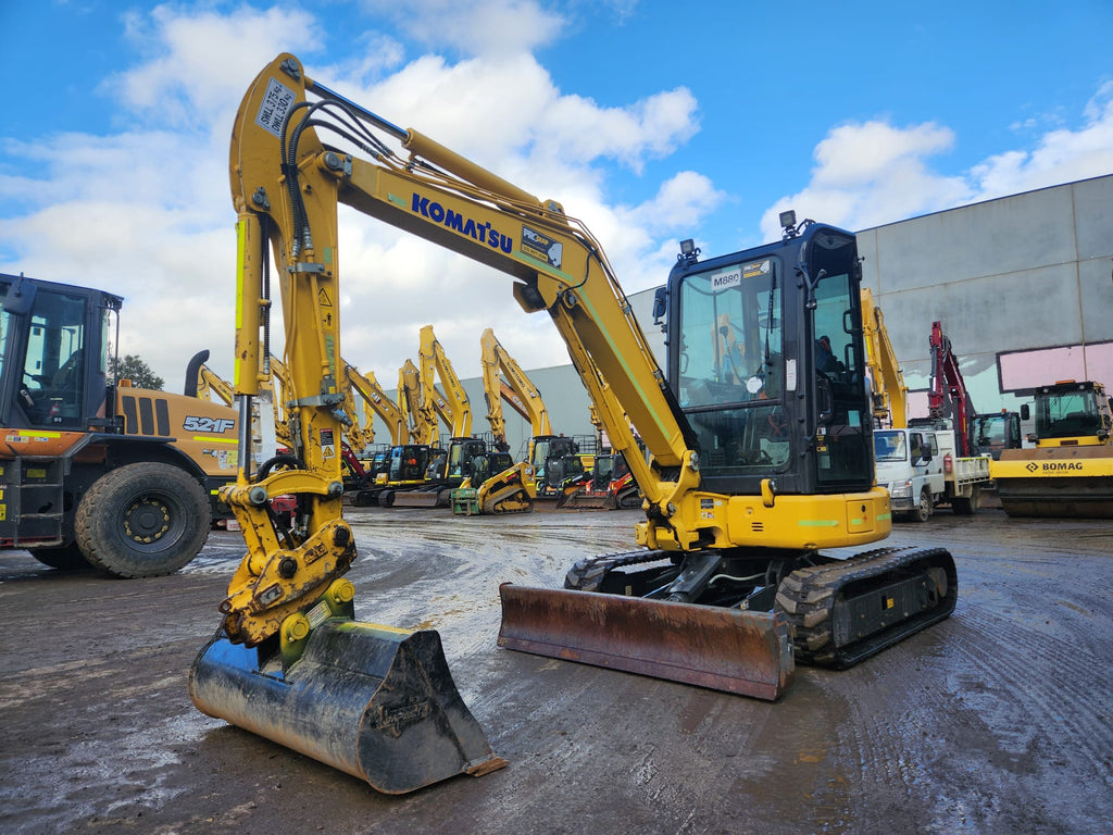 2021 Komatsu PC35MR-5 Excavator (M880) With A/C Cab, 700 Hours